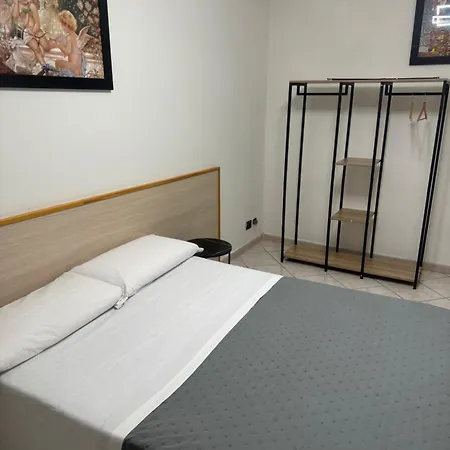 Larisarooms Konukevi Roma