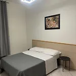 Πανσιόν Larissarooms Ρώμη
